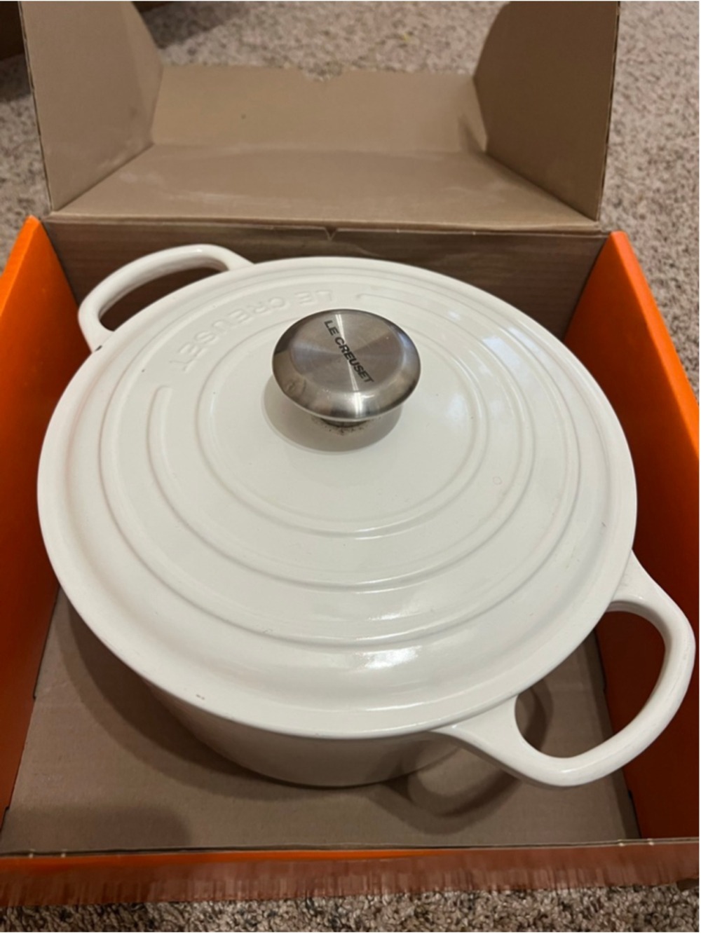 Le Creuset White Enamelled Cast Iron Round Dutch Oven 5L - Picture 1 of 8